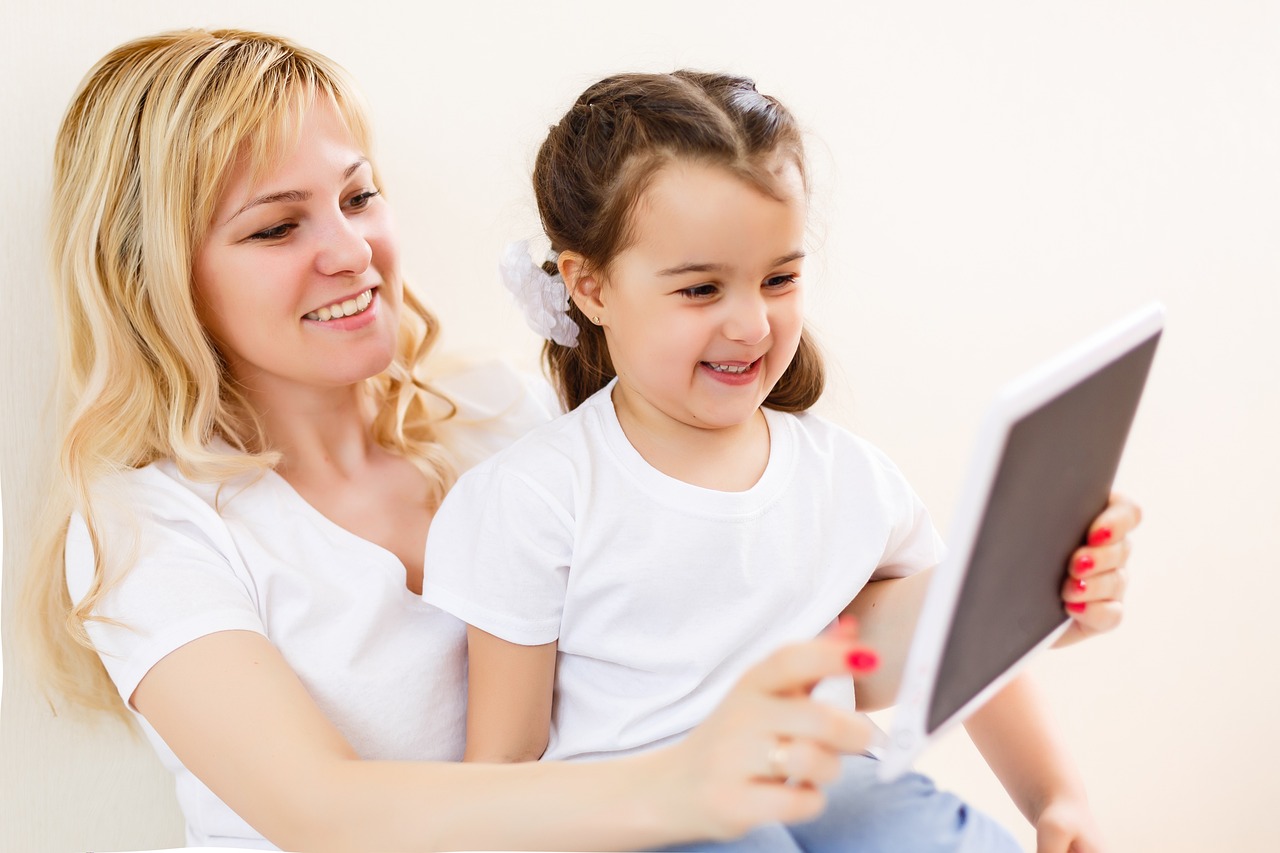 Parents : 3 Conseils pour accompagner vos enfants sur les réseaux sociaux